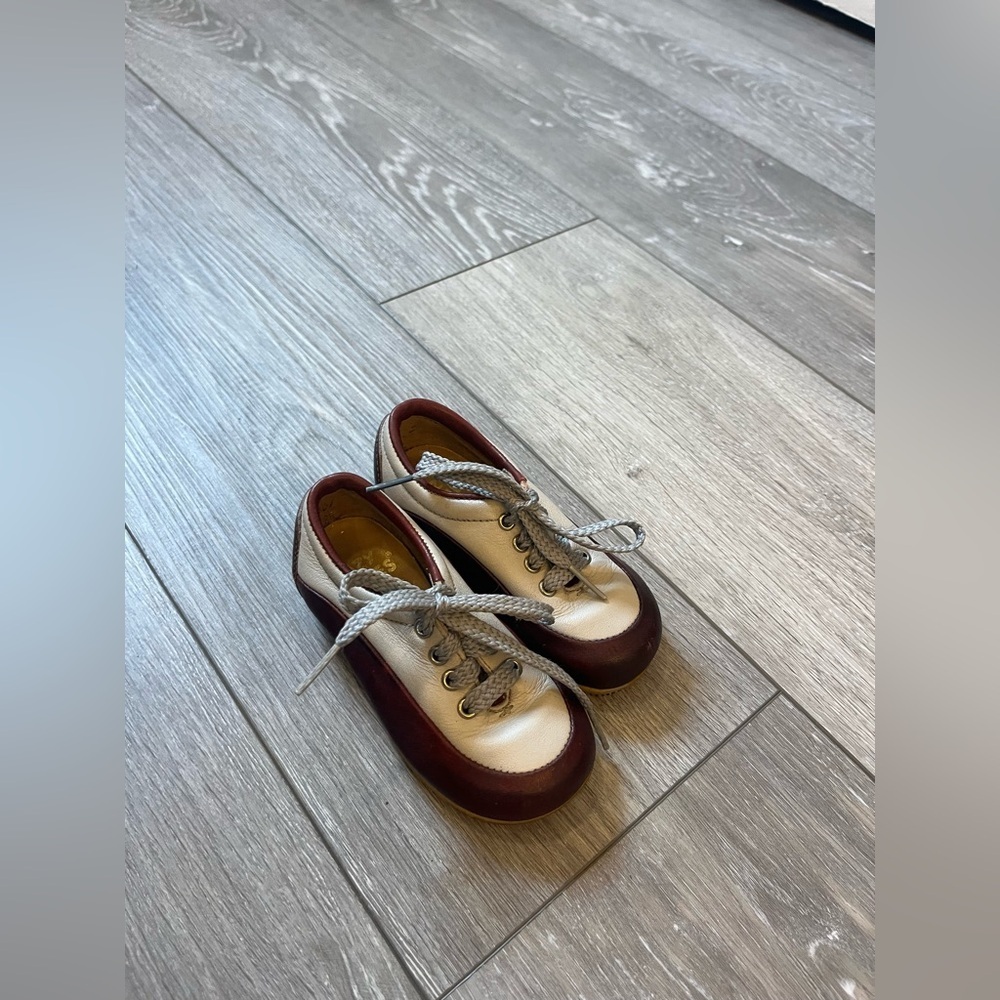 LAZY bones Vintage 70s Kids Tennis Shoes Size 6 Made in the USA